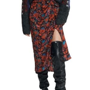 RAG & BONE
Amber twist-front floral-print silk crepe de chine midi skirt